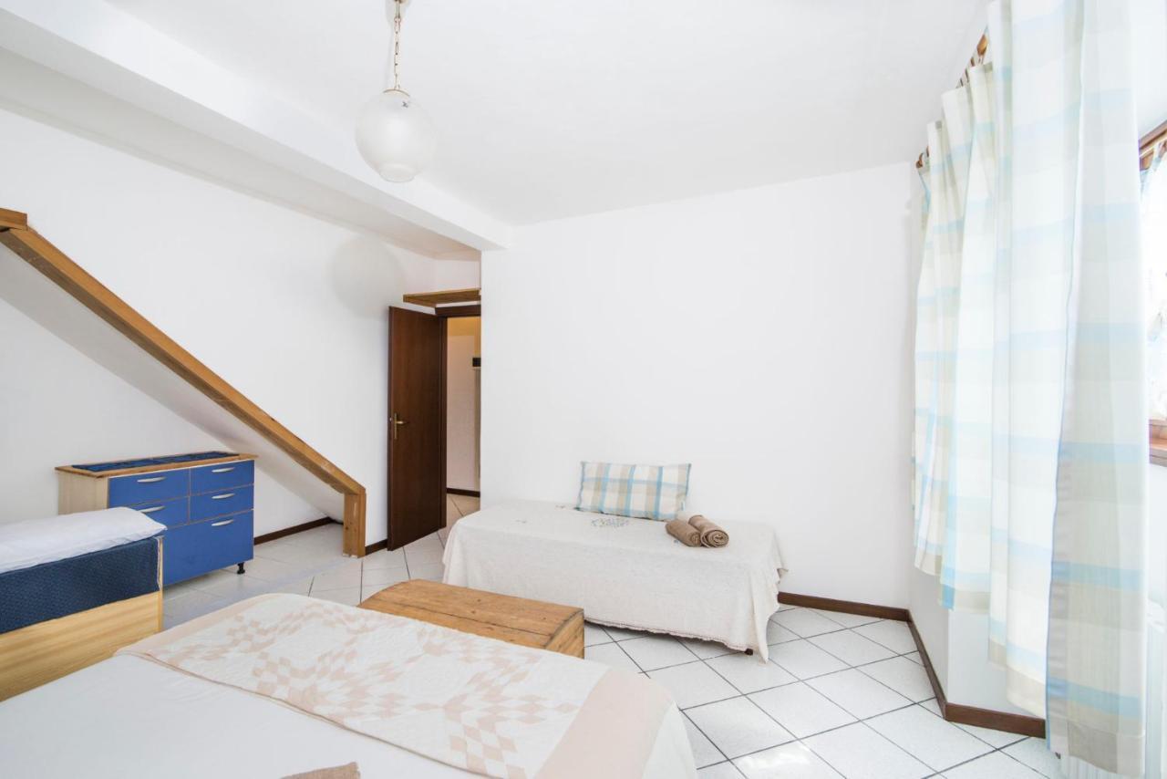 Casa Vacanze Linda Gera Lario Exterior photo
